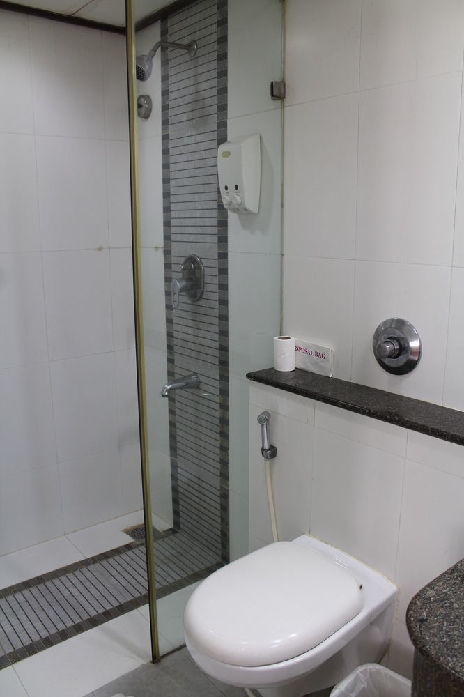 צ'נאי The Lotus Apartment Hotel, Venkatraman Street מראה חיצוני תמונה